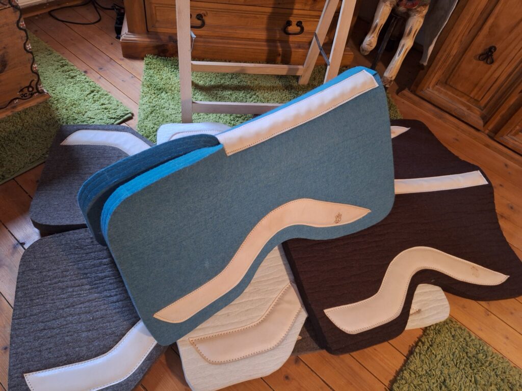 PR Westernpad Filzpad Kaltblut Spezial 3cm dick Wollweiß – Bild 18